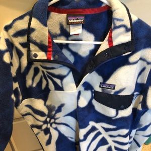 Patagonia pull over